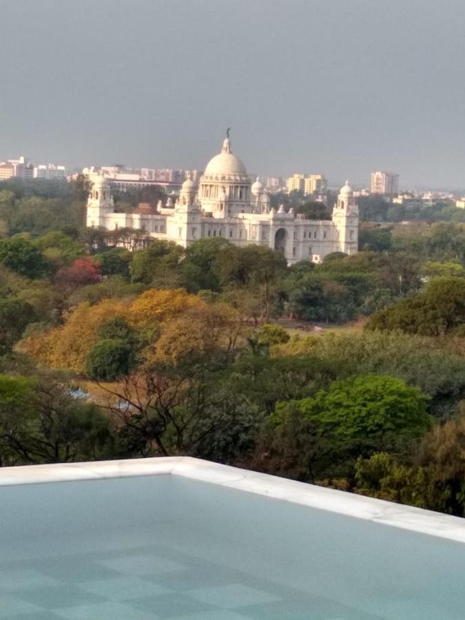 The Glenburn Penthouse Hotel Kolkata Exterior photo