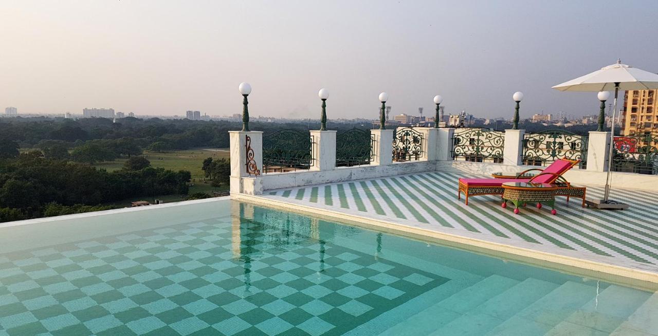 The Glenburn Penthouse Hotel Kolkata Exterior photo